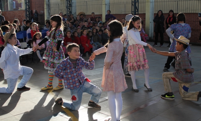 Escola Artuíno Arsand promove 1ª Gincana Cultural