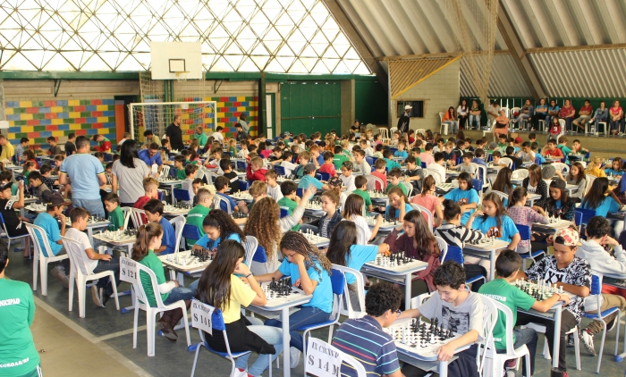 Parobé recebe etapa regional de xadrez
