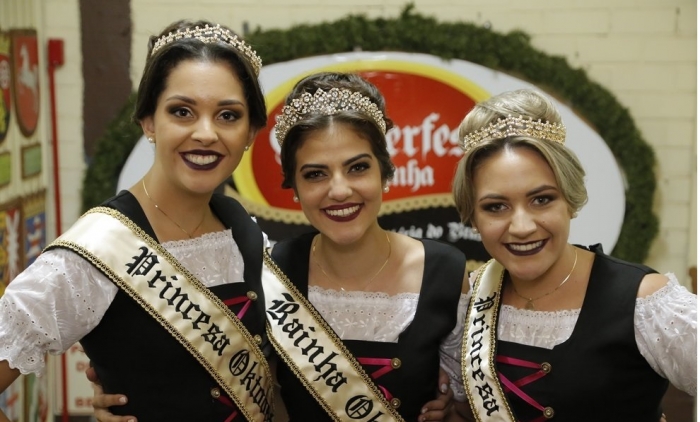 Oktoberfest de Igrejinha define rainha e princesas da 30ª edição.